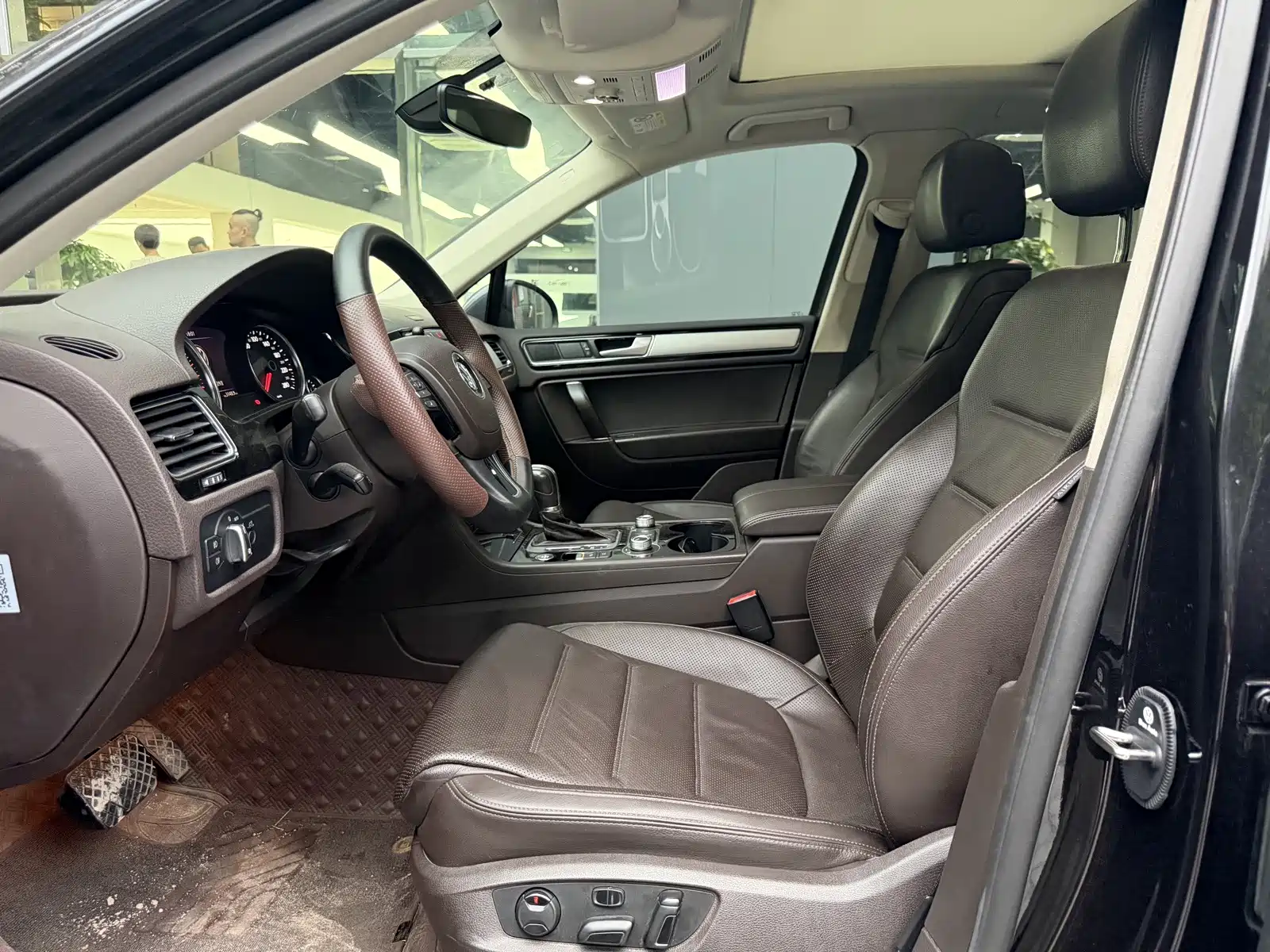 Фото 10 - Volkswagen Touareg