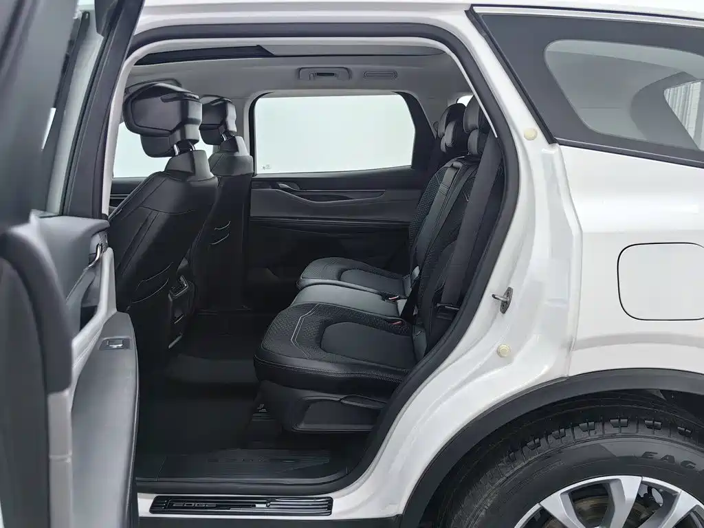 Photo 15 - Ford Edge