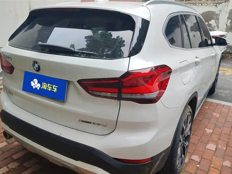 BMW X1 2020 xDrive25Li Premium Edition фото 3