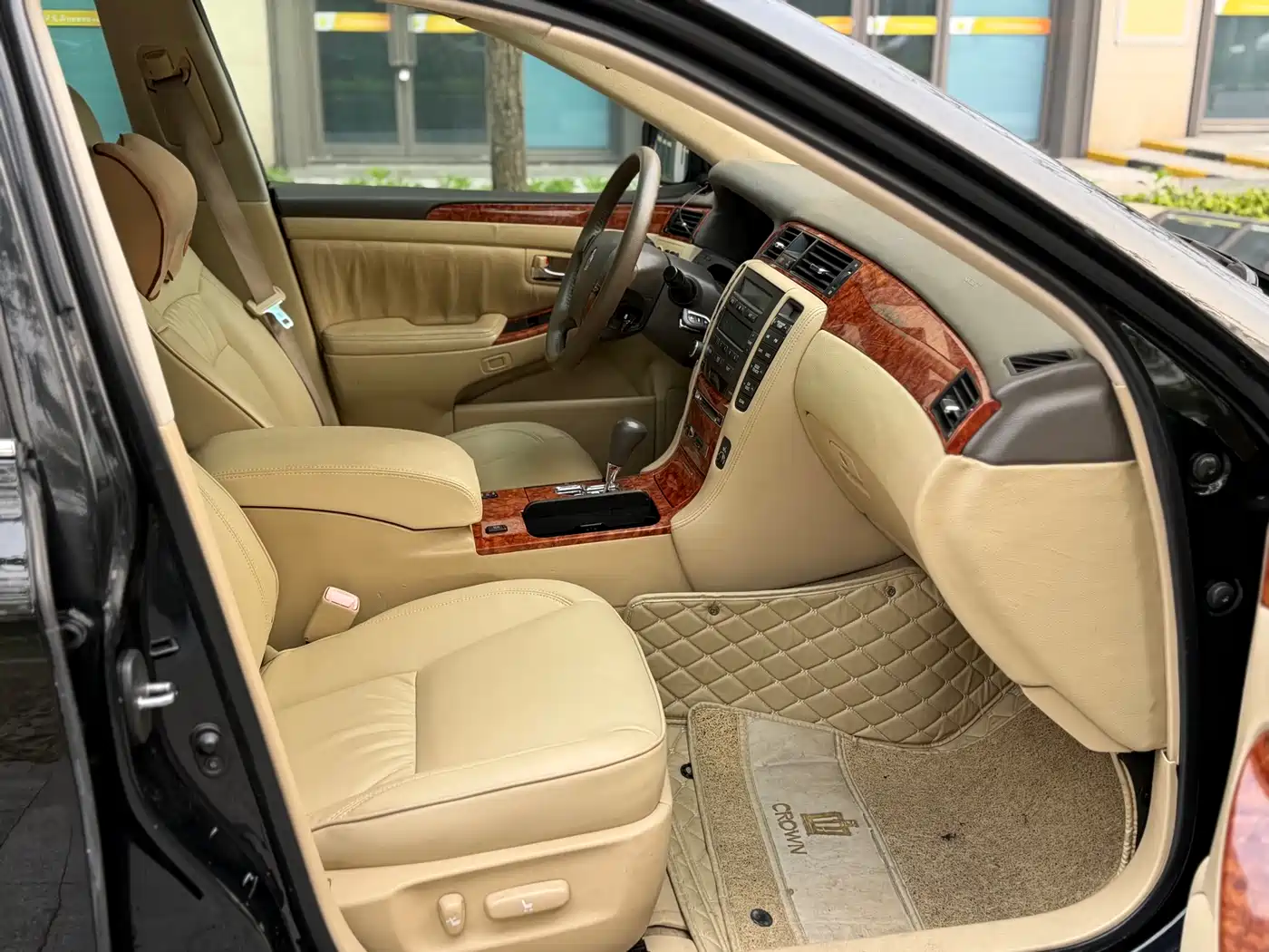 Toyota Crown 2006 2.5L Royal Leather Edition фото 9