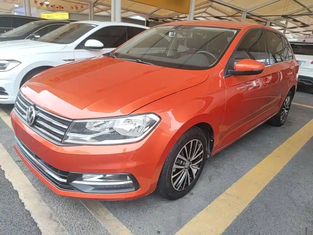 Photo 1 - Volkswagen Santana