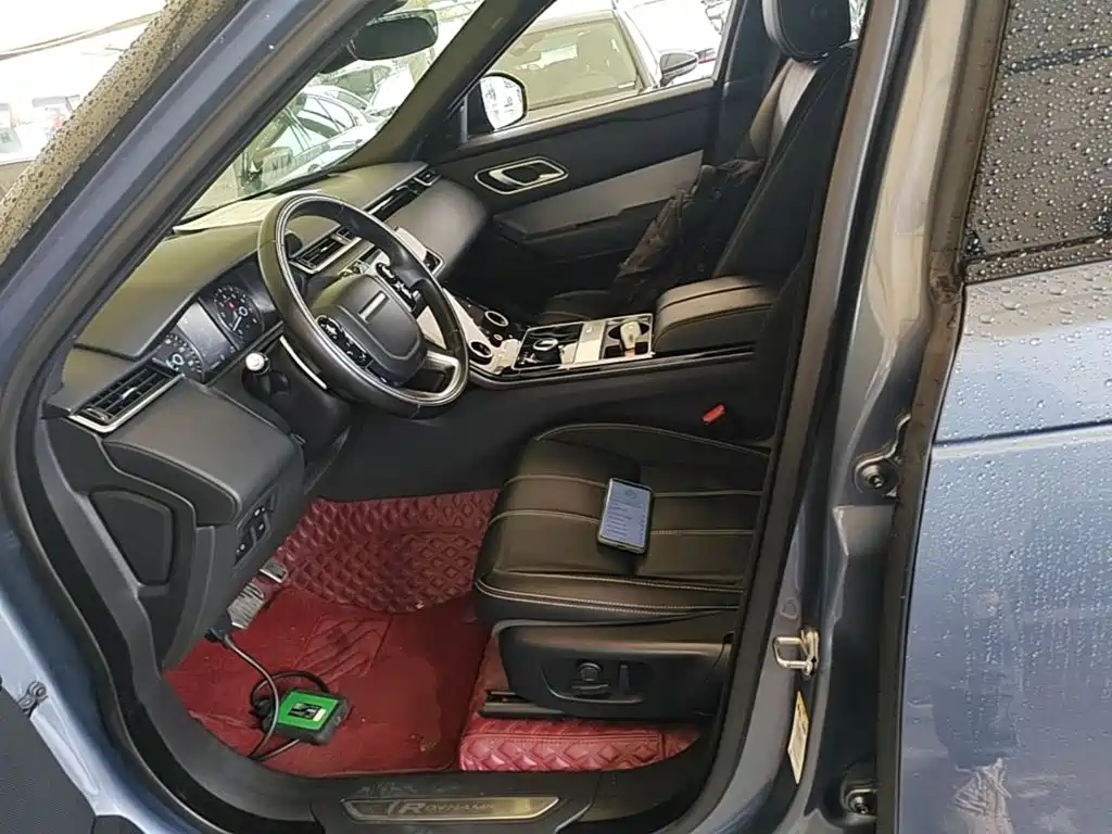 Фото 15 - Land Rover Range Rover Velar