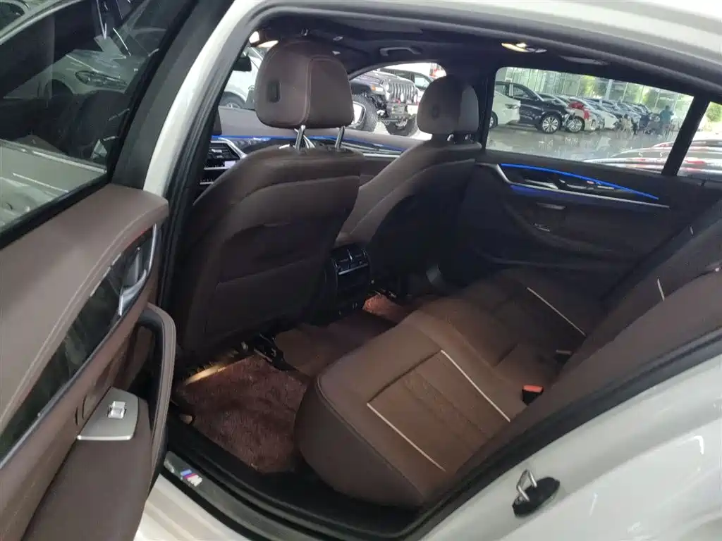 BMW 5 Series 2022 525Li M Sport Package фото 13