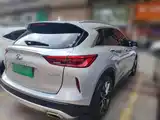 Photo 6 - Infiniti QX50