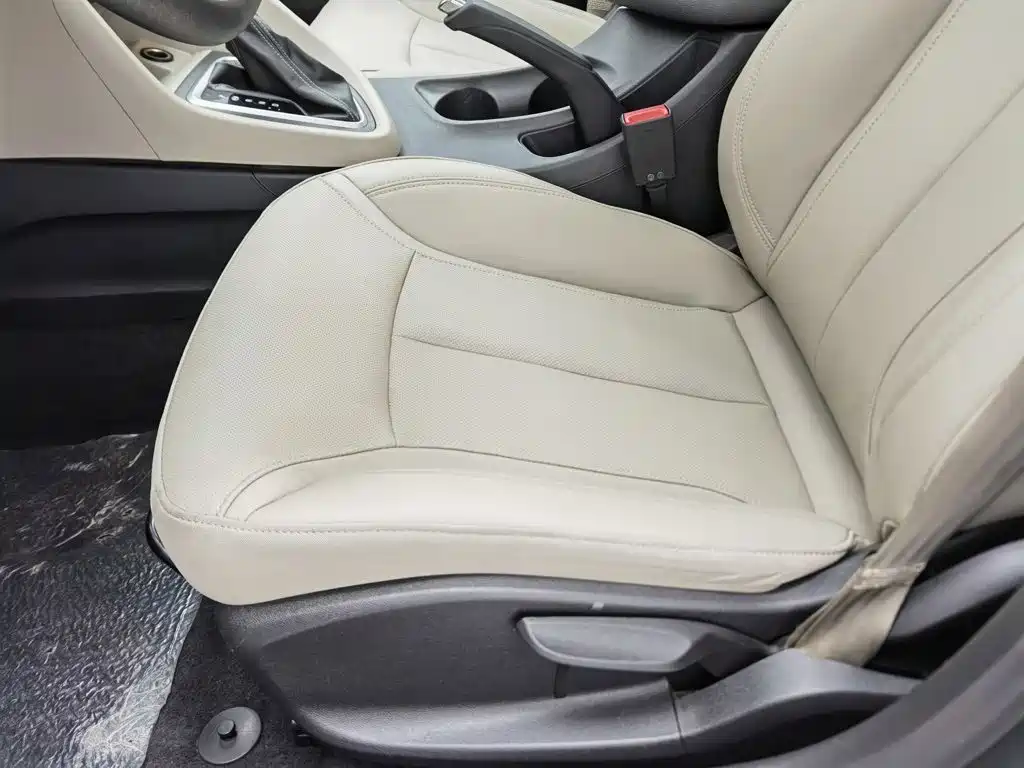 Фото 20 - Buick Excelle