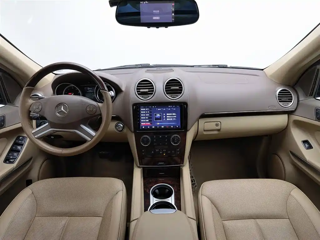 Mercedes-Benz GL-Class фото 5
