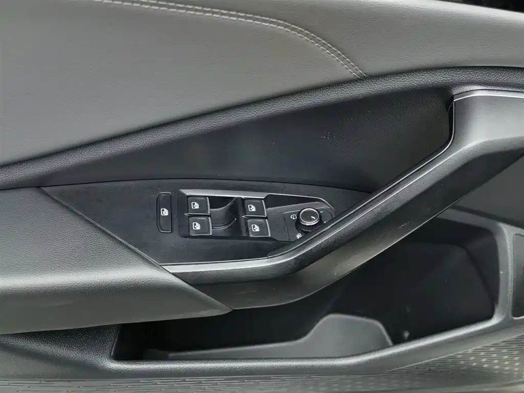 Volkswagen Sagitar 2020 280TSI DSG Comfort China VI фото 9