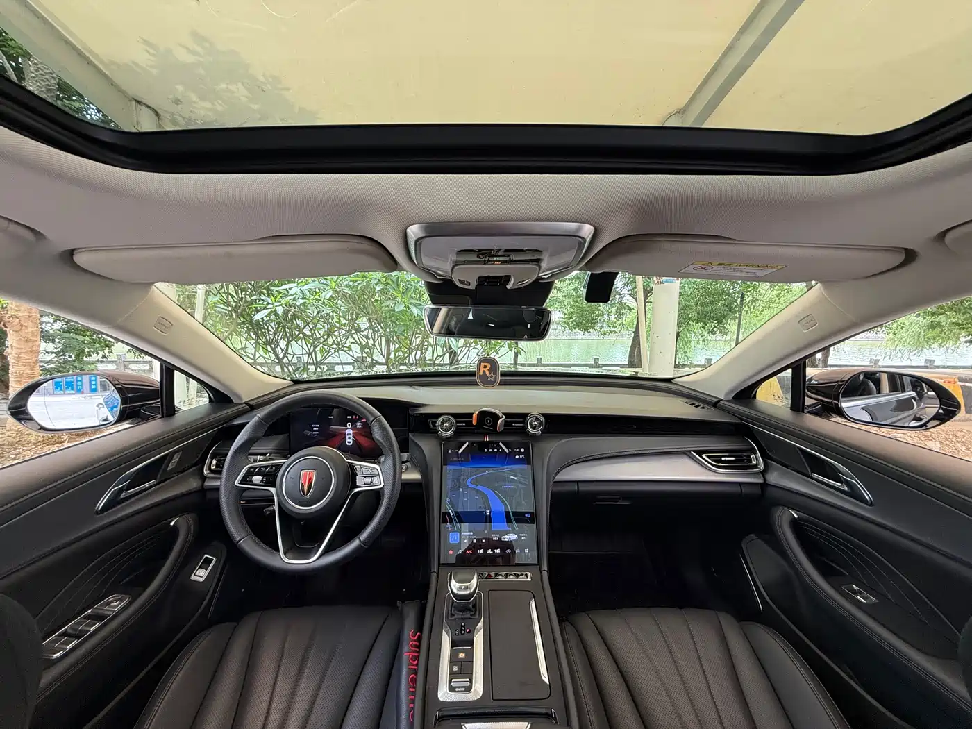Hongqi H5 2024 2.0T Automatic Smart Connect Flag Smooth Edition фото 13