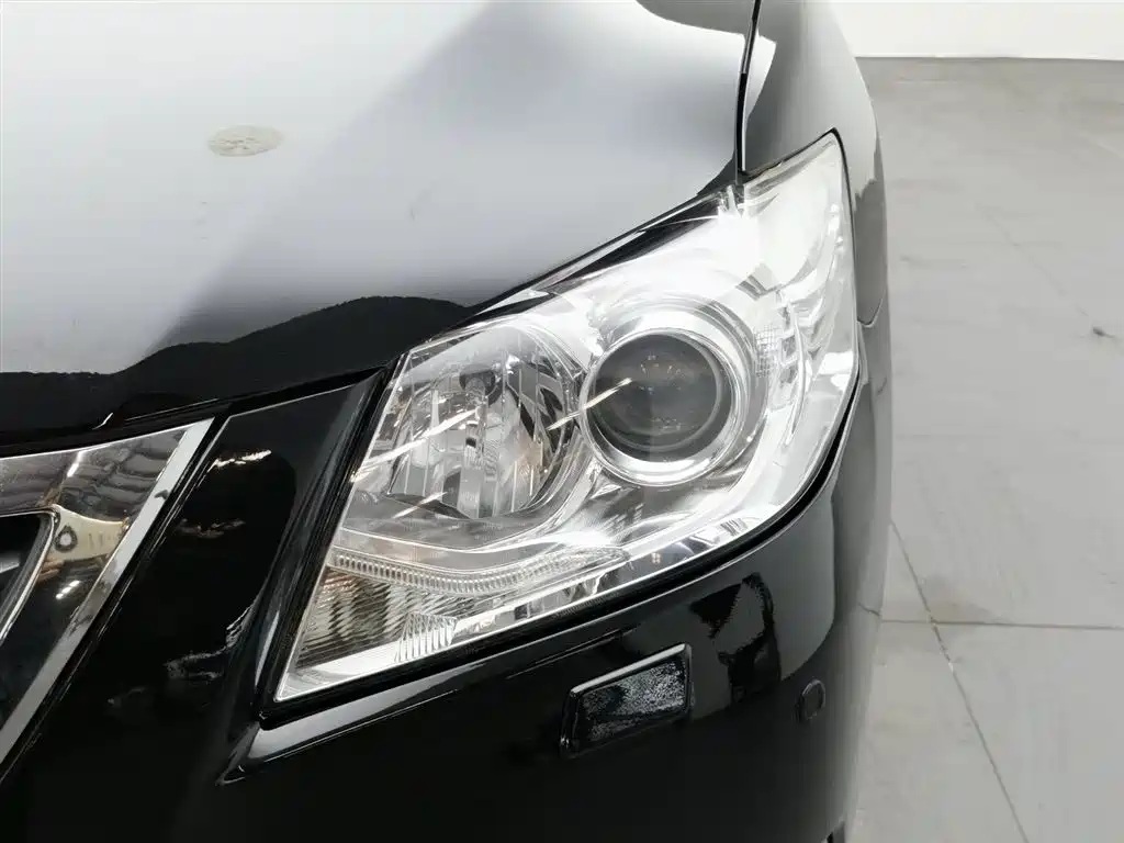 Toyota Camry 2011 240G Luxury Anniversary Edition фото 7