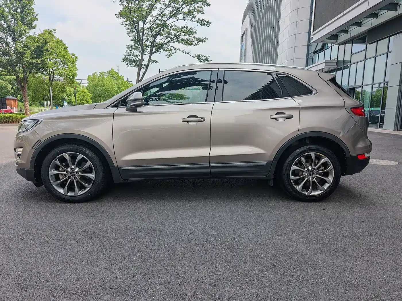 Lincoln MKC 2018 2018 2.0T FWD Elegance Edition