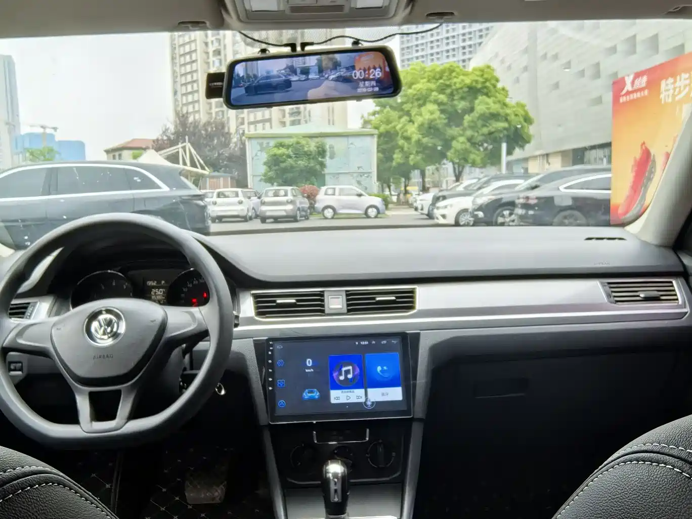 Volkswagen Bora 2016 Model 1.6L Automatic Comfort фото 12
