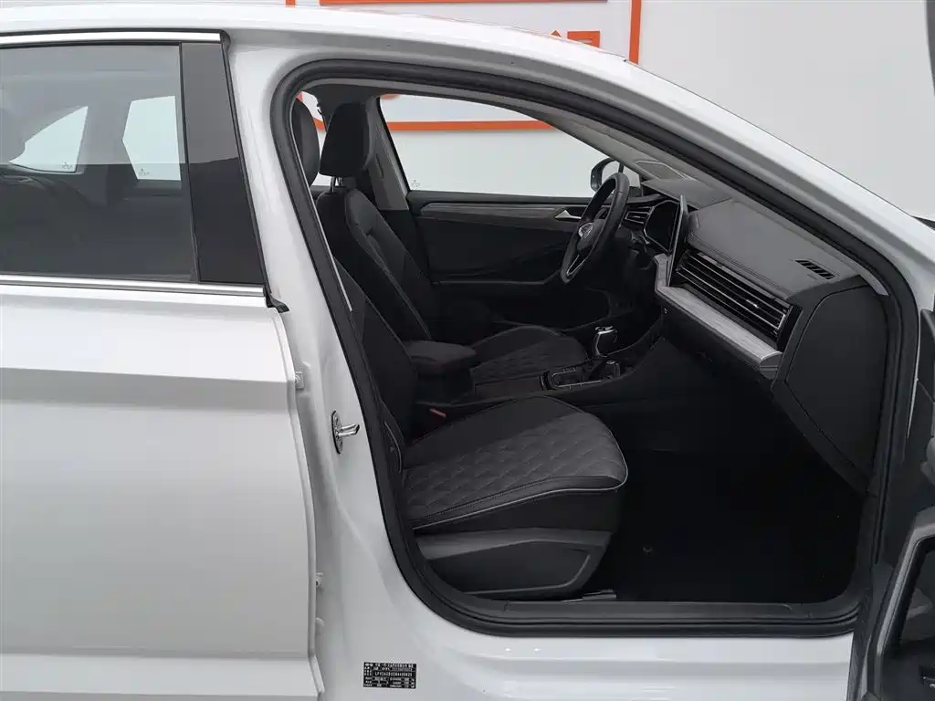 Volkswagen Sagitar 2023 Model Year 280TSI DSG Surpass Edition фото 23