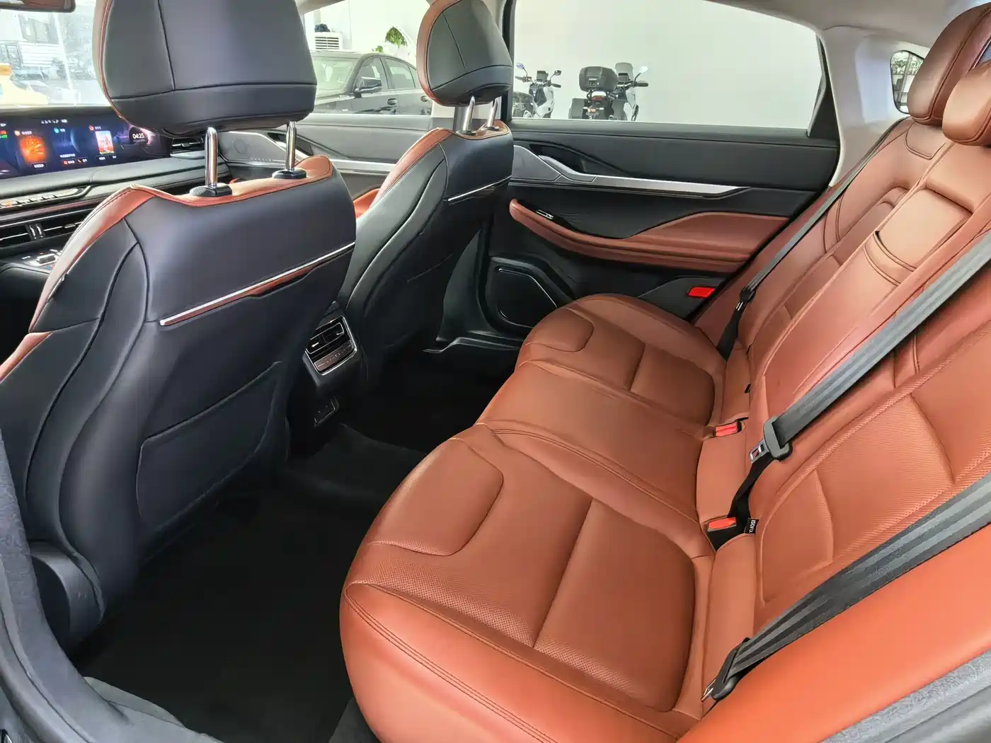 Lincoln Z 2023 2022 Model iCool Elegance Edition