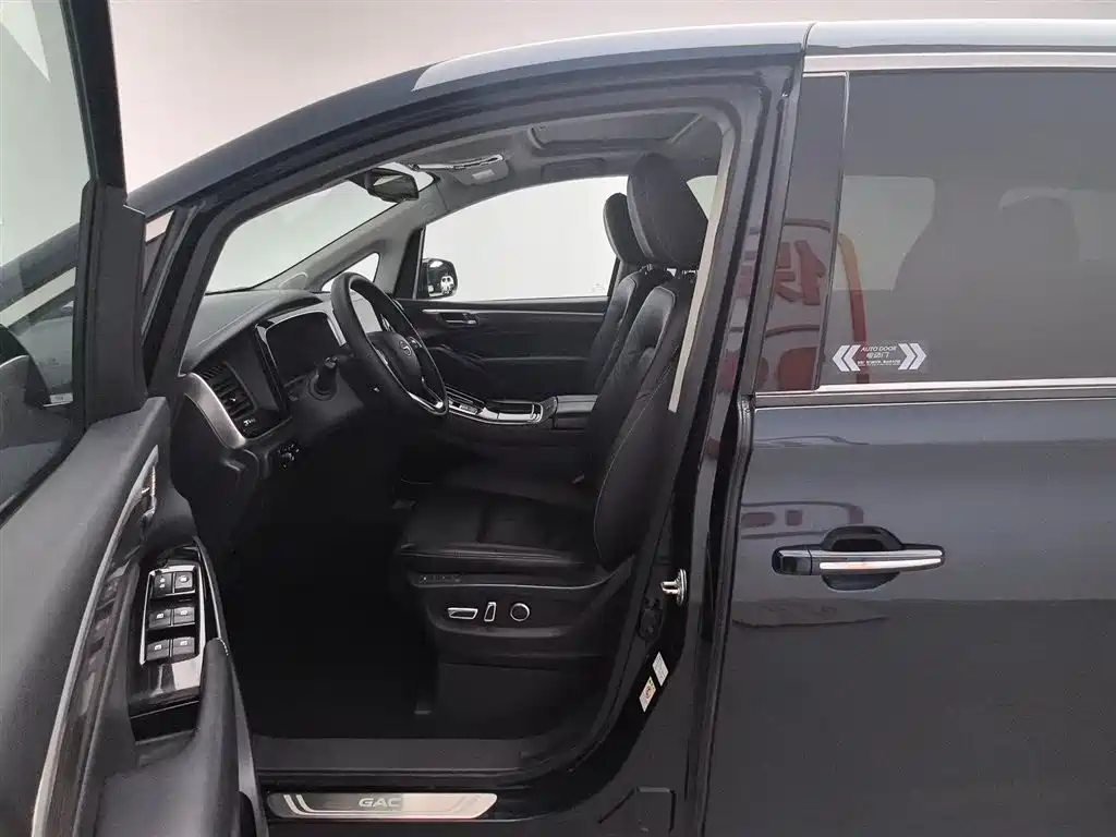 GAC Trumpchi Trumpchi M8 2021 Leading Show Series 390T Ultimate Edition фото 10