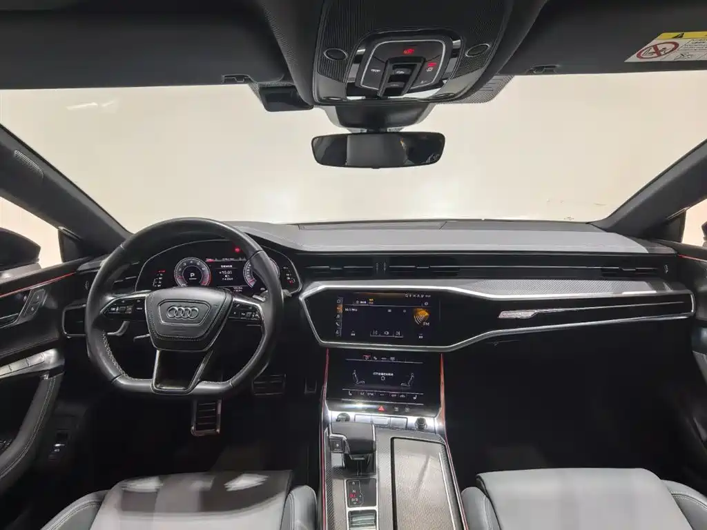 AUDI A7L