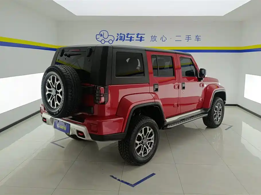 BAIC ORV Beijing Offroad BJ40 2023 2.0T Auto 4WD Urban Hunter Knight Edition фото 3