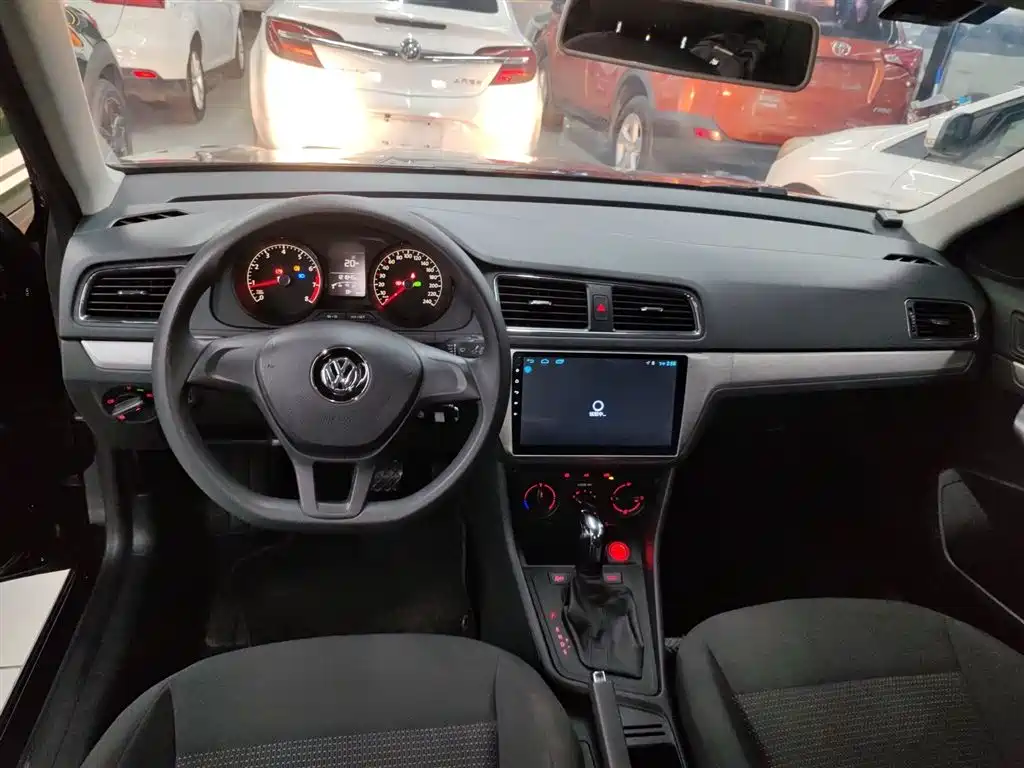 Volkswagen Lavida 2017 1.6L Automatic Trend Edition фото 10
