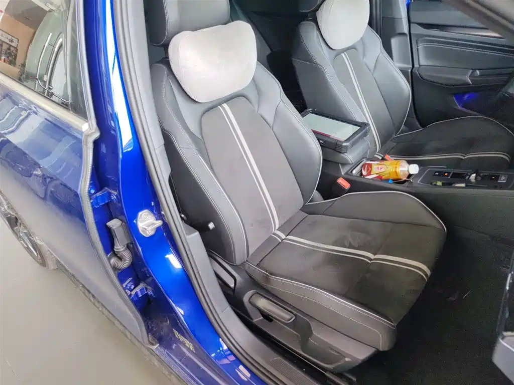 Volkswagen Golf 2021 280TSI DSG R-Line фото 25