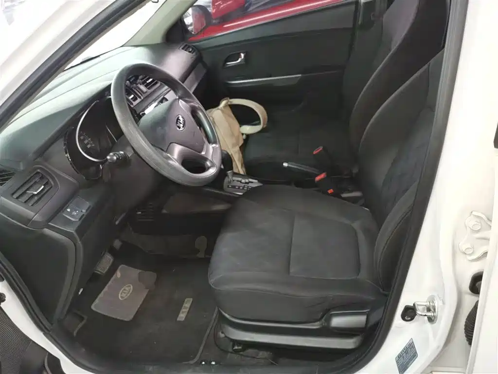 Kia K2 2015 Sedan 1.4L AT GLS фото 11