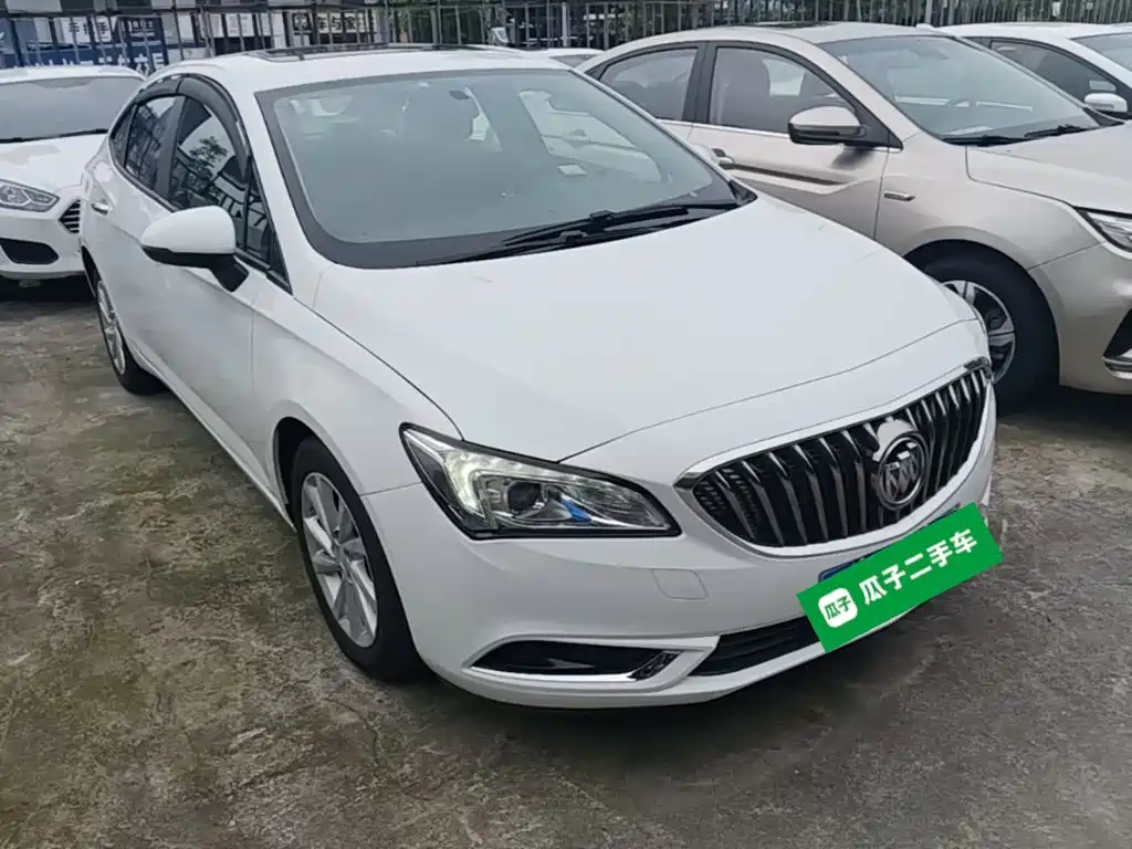 Фото 4 - Buick Verano