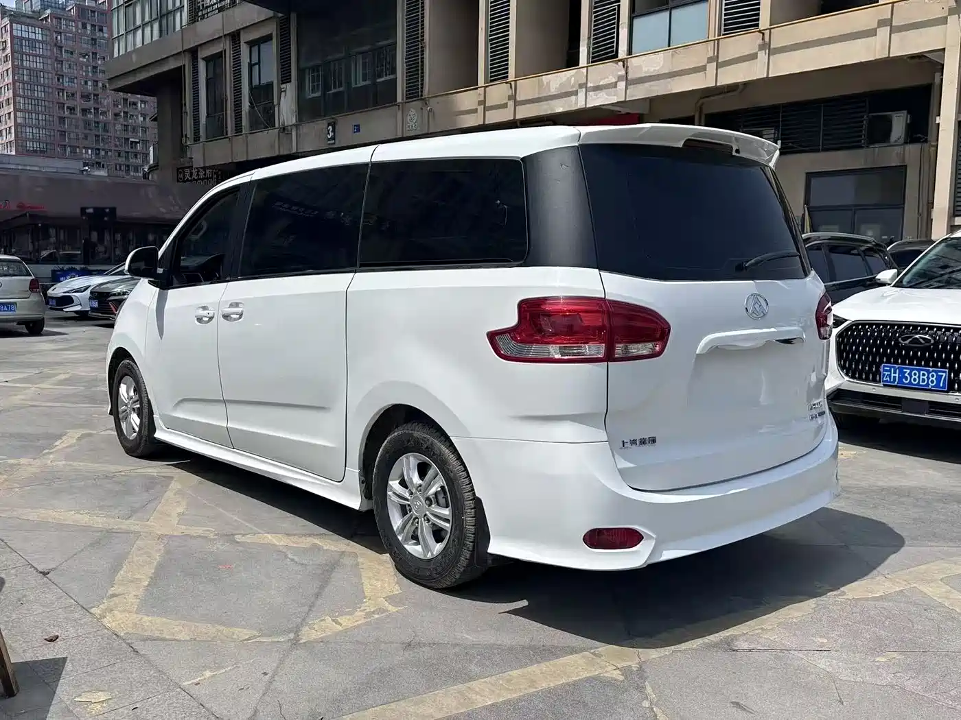 SAIC MAXUS CHASE G10