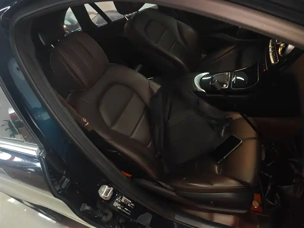 Mercedes-Benz GLC 2022 Facelift GLC 260 L 4MATIC Dynamic фото 25