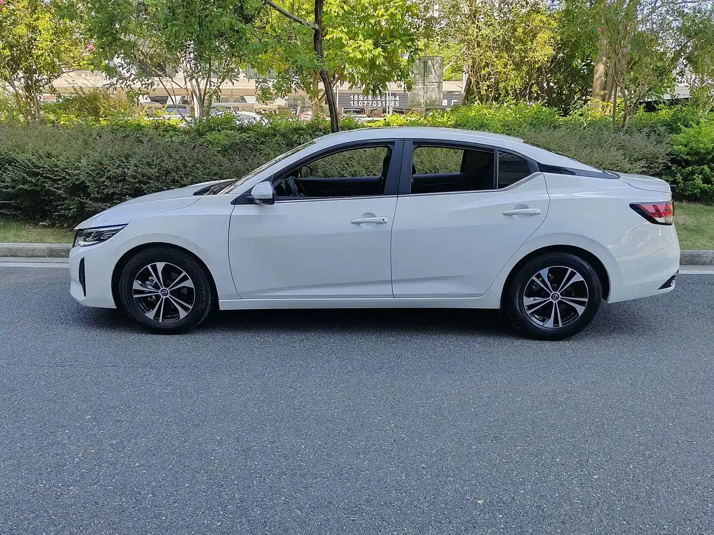 Nissan SYLPHY, миниатюра 5