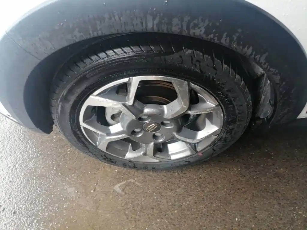 Geely Yuanjing X1 2017 2017 1.3L Auto Fun Edition