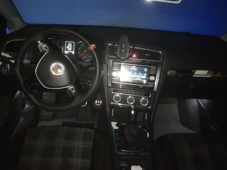 Volkswagen Golf 2018 230TSI Automatic Comfort фото 12