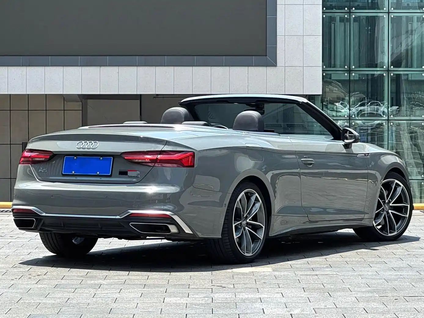 Photo 11 - Audi A5 (Import)