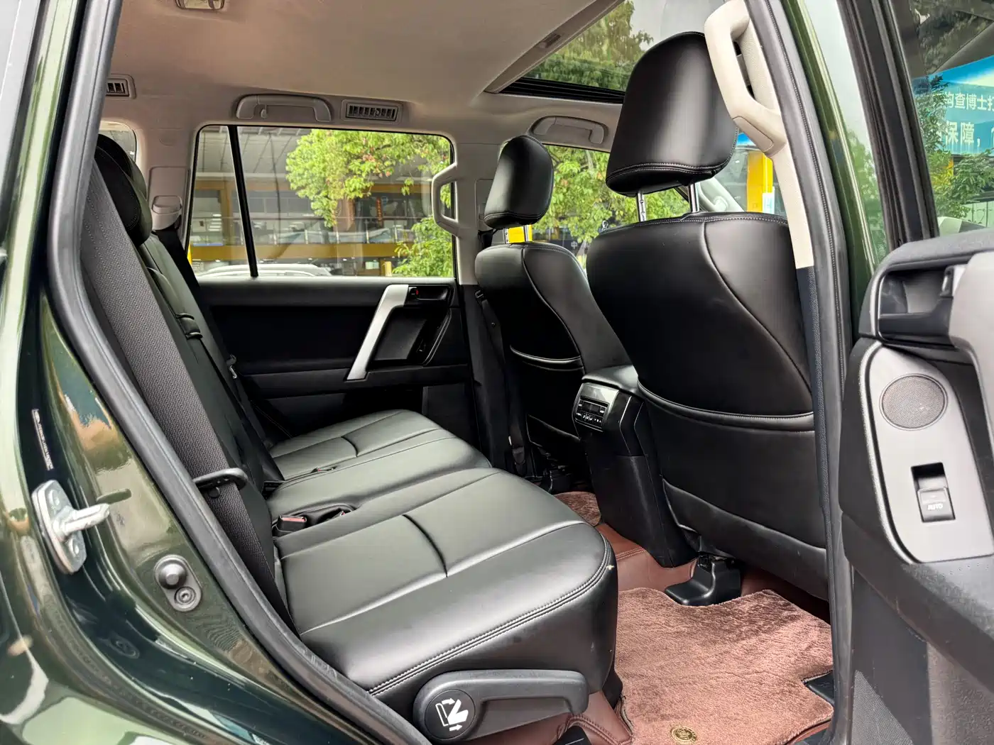Toyota Prado (Import) 2014 2.7L Automatic Luxury фото 14