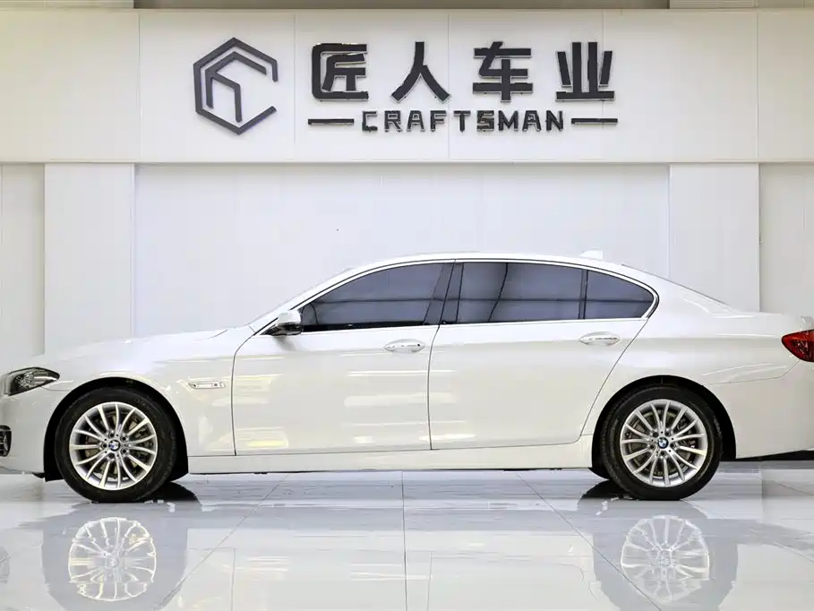 BMW 5 Series 2017 525Li Luxury Design Package фото 4