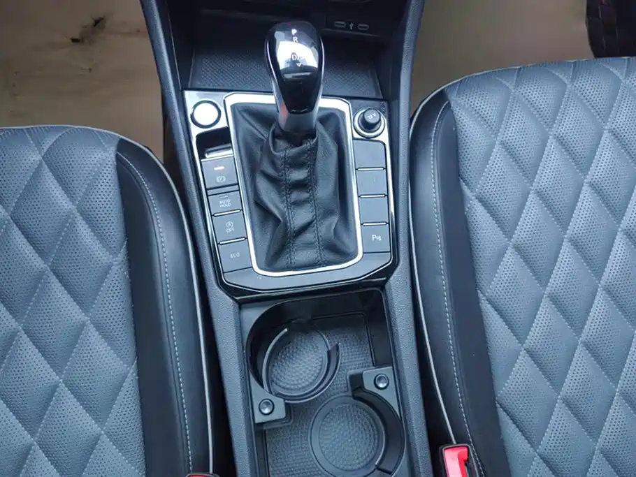 Volkswagen Sagitar 2024 300TSI DSG Surpass Edition фото 16