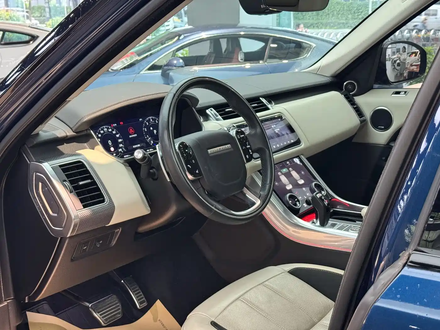Land Rover Range Rover Sport 2022 3.0 L6 Indigo Flowing Light Edition фото 7