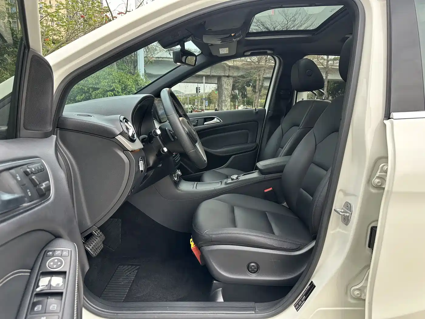 Mercedes-Benz B-Class 2012 B 200 фото 6
