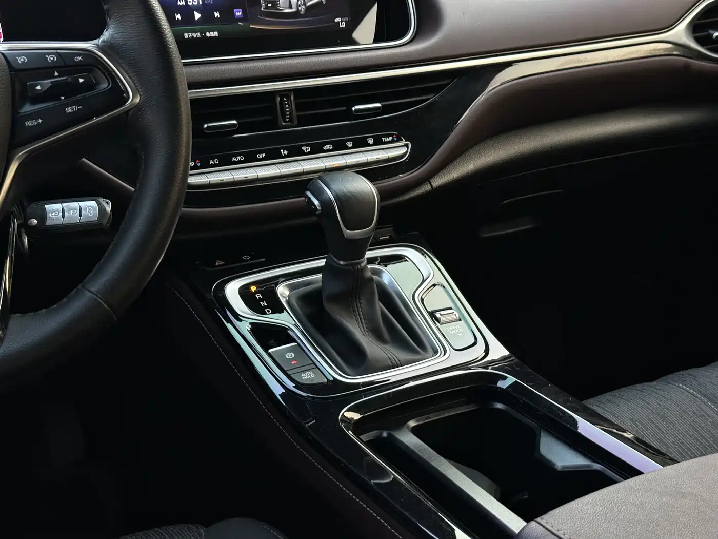 GAC Trumpchi Trumpchi M6 2023 PRO 270T DCT Elite Edition фото 21