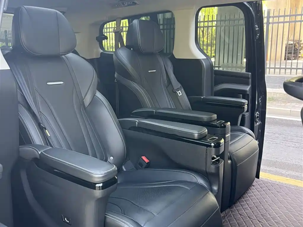 SAIC Maxus Maxus G20 2019 Launch Edition 2.0T Auto Premium China V фото 5