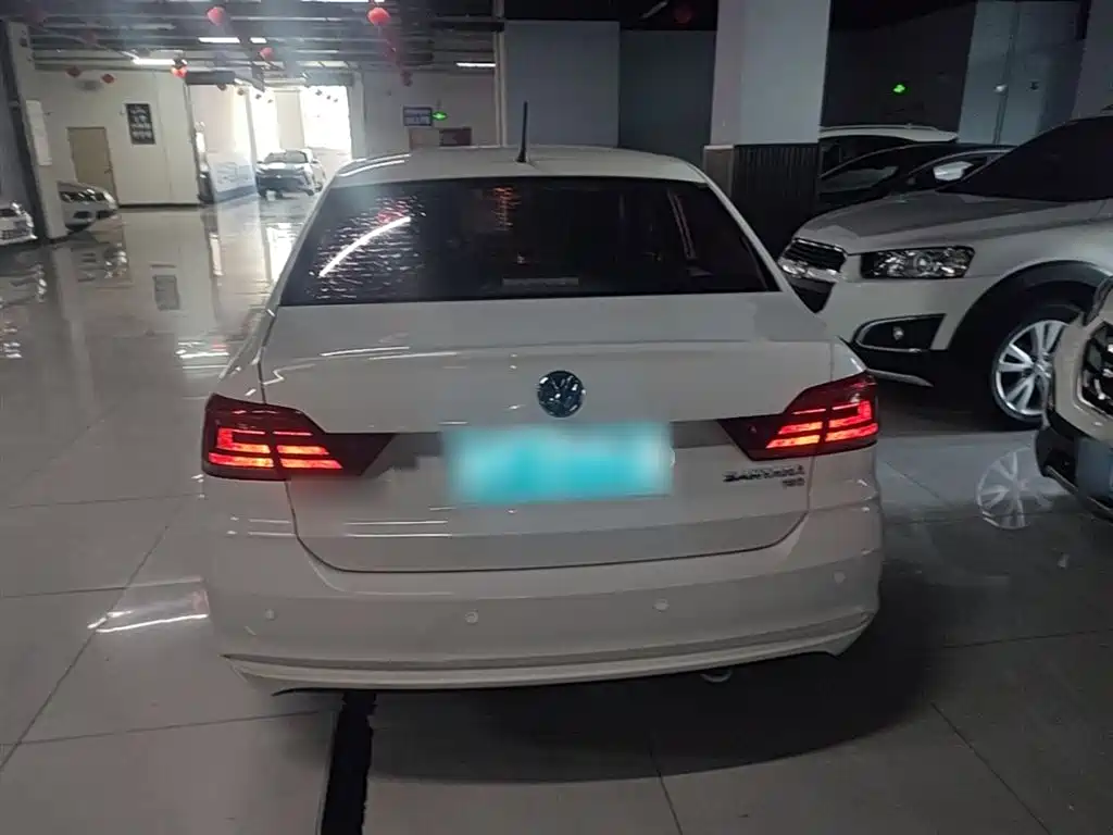 Volkswagen Santana 2016 1.6L Manual Trend Edition фото 6