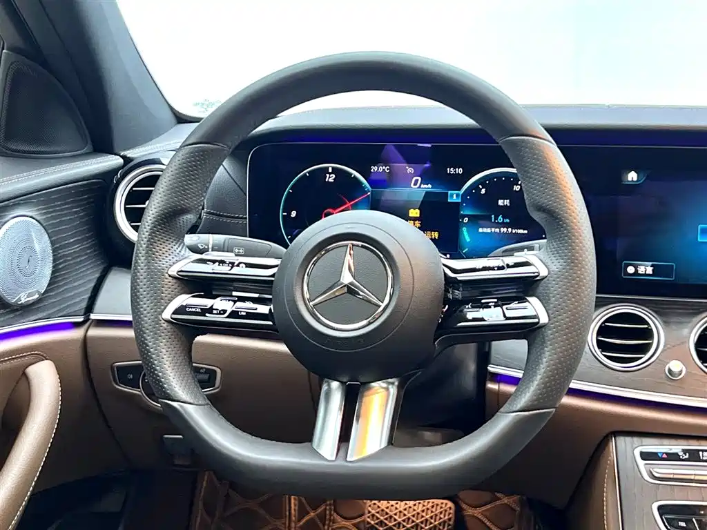 MERCEDES-BENZ E CLASS