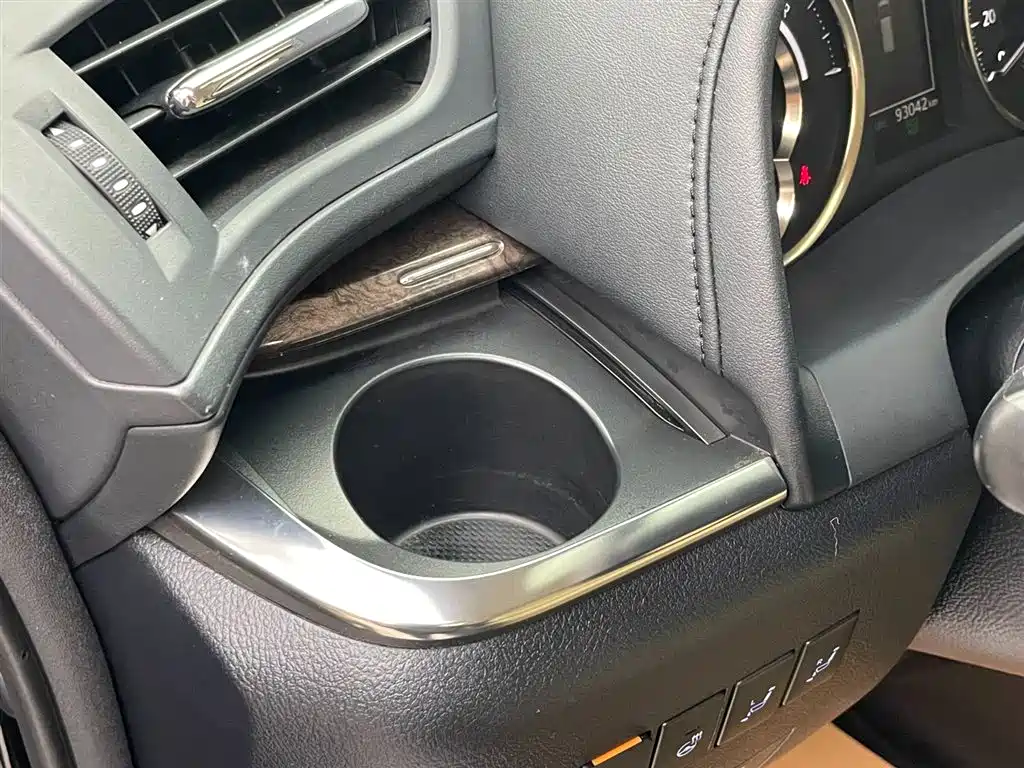 Toyota Alphard 2023 Dual Hybrid 2.5L Ultimate Gold Edition фото 22