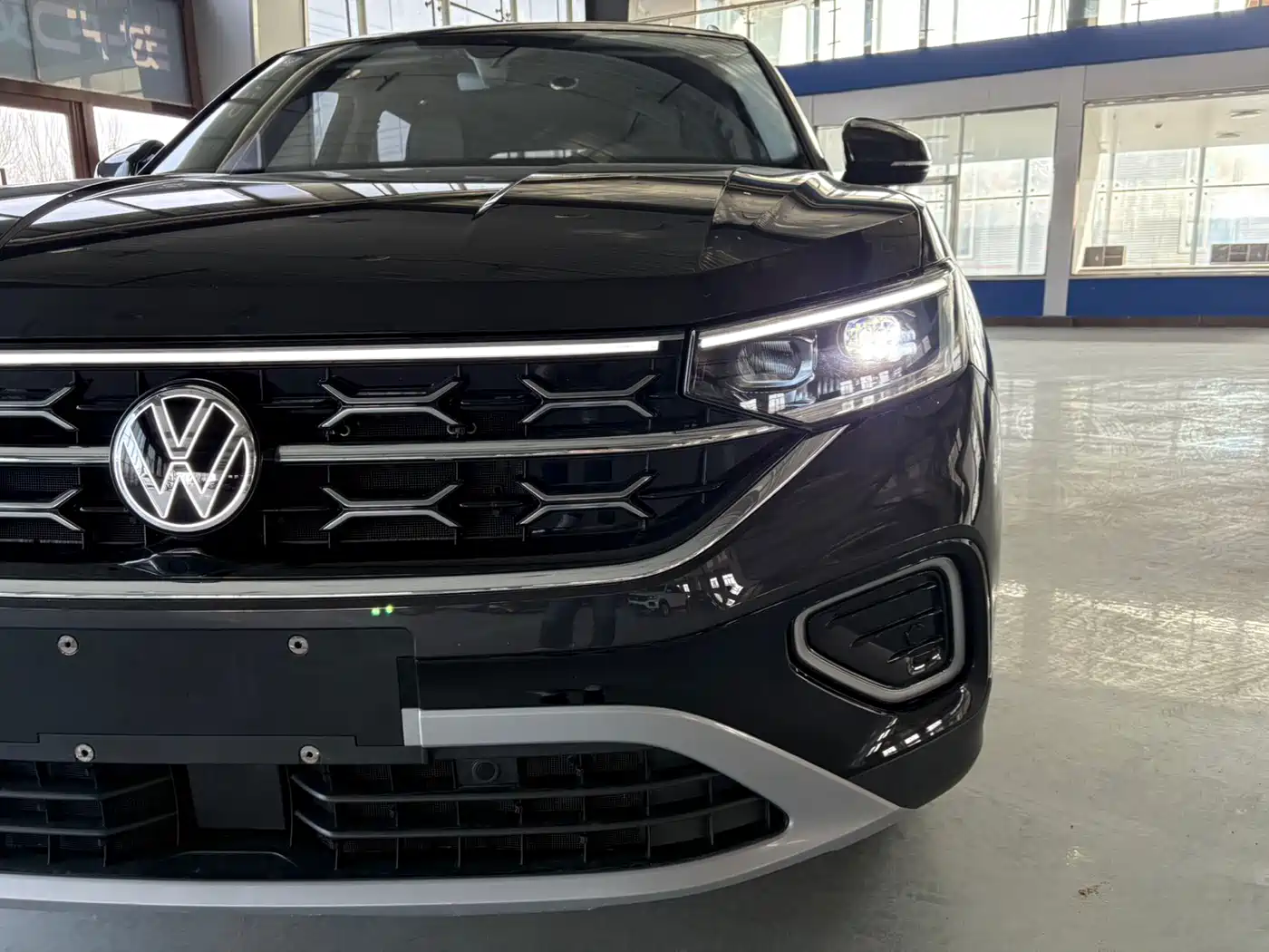 Volkswagen Tayron 2023 280TSI 2WD Luxury Plus Advanced Edition фото 2