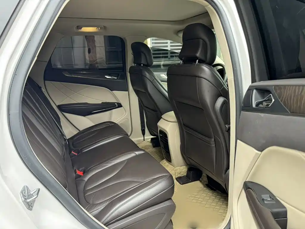 Lincoln MKC 2017 2017 2.0T 4WD Elegance Edition