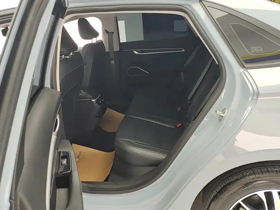 GEELY AUTOMOBILE EMGRAND