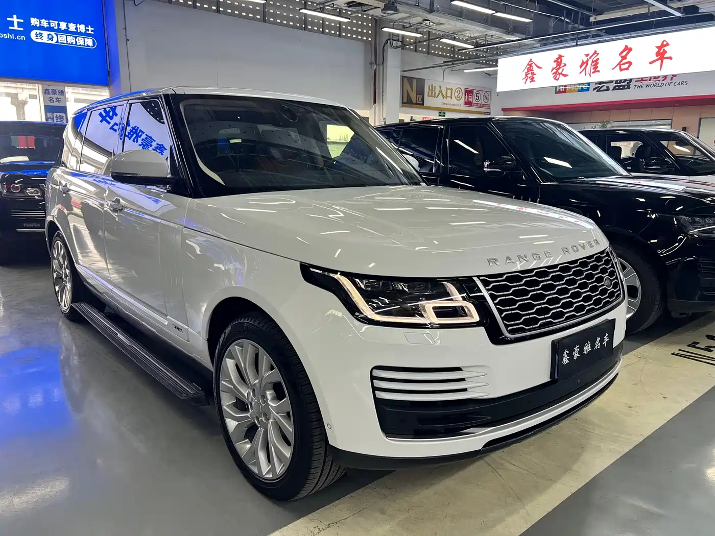 Land Rover Range Rover 2018 3.0 SC V6 Vogue SE Genesis Extended Edition фото 3