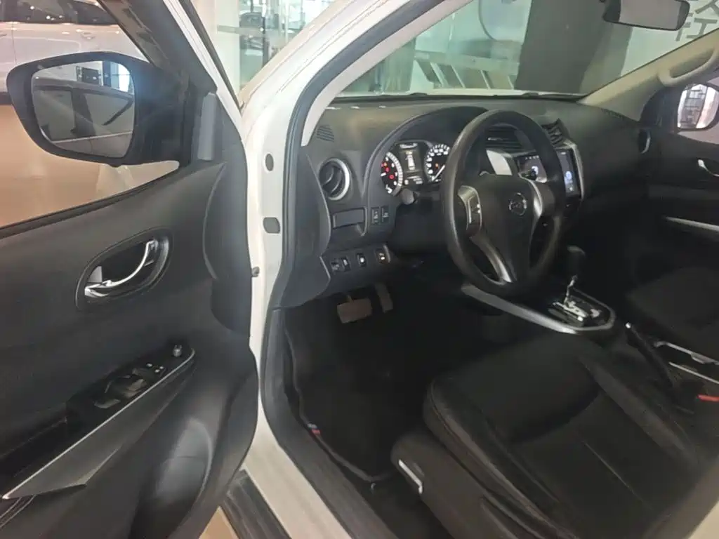 Nissan Terra 2019 2018 2.5L Automatic 2WD Luxury Edition