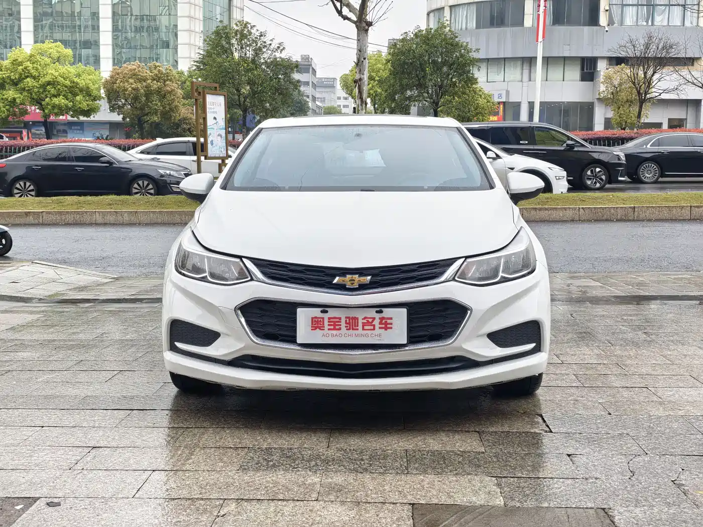 Chevrolet Cruze 2017 1.5L Automatic Pioneer Sunroof фото 2
