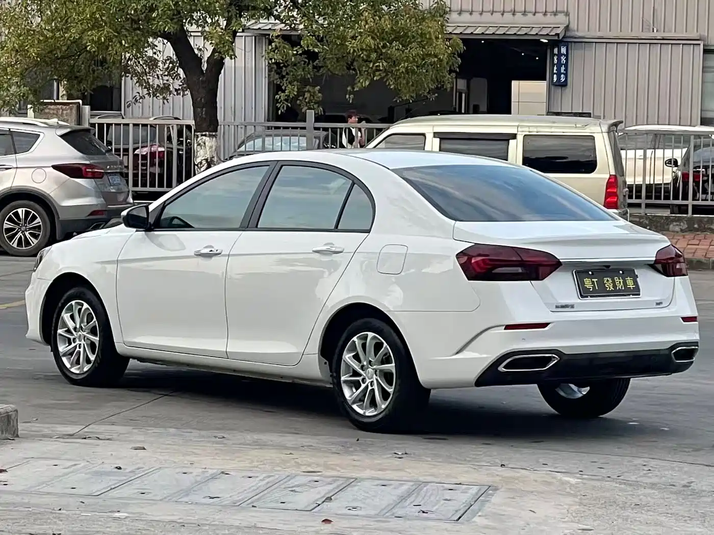 GEELY AUTOMOBILE EMGRAND