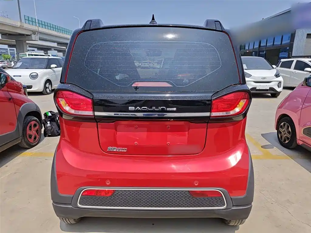 BAOJUN E100