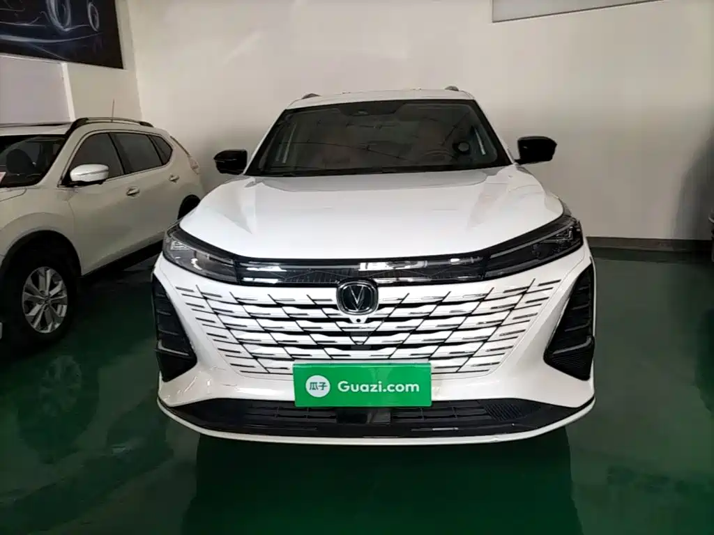 Changan CS75 PLUS 2025 2024 3rd Generation Champion Edition 1.5T Smart Drive Power Type