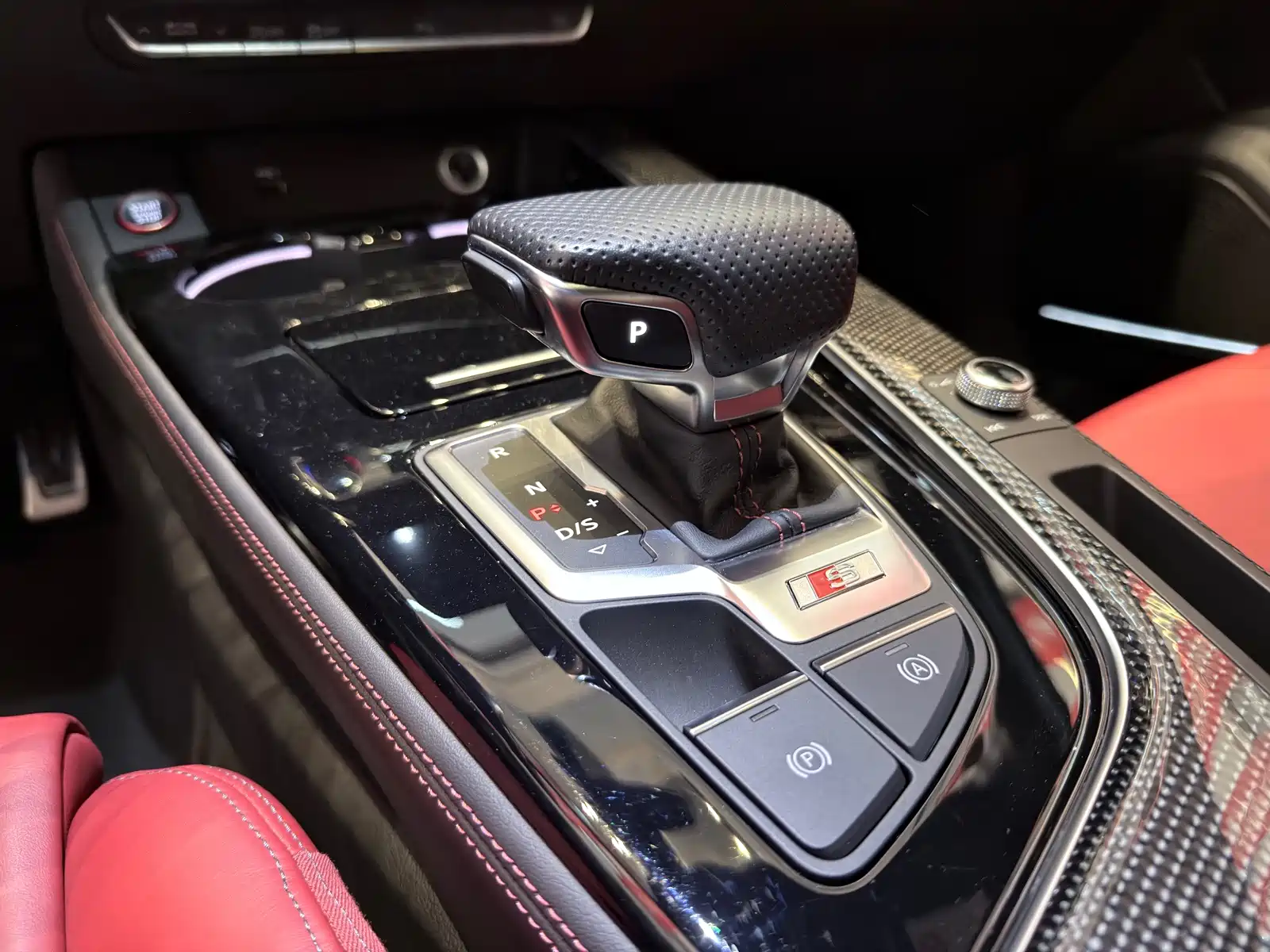 Photo 8 - Audi S4